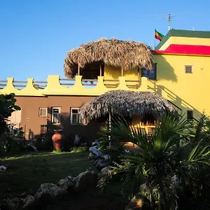 Gasthof Kudehya, Treasure Beach