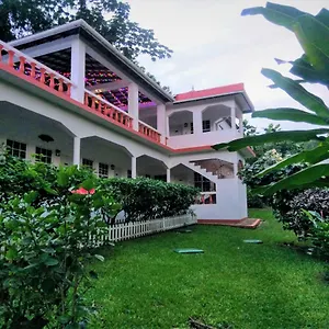 Gasthuis Polish Princess, Port Antonio